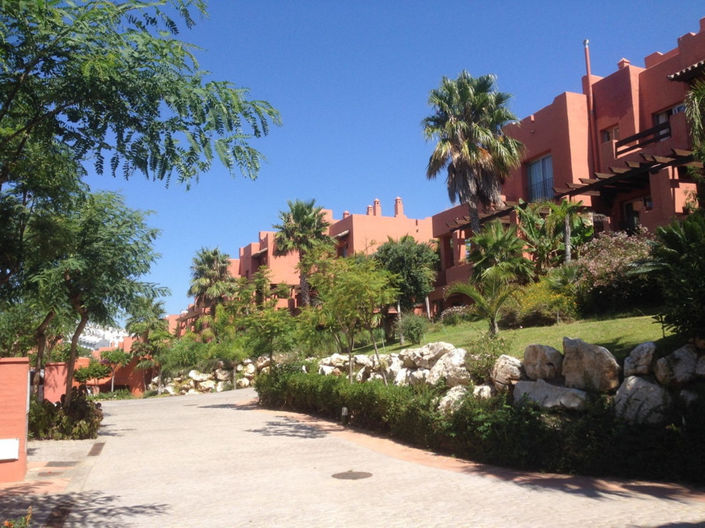 Image No.43-3 Bed Property for sale