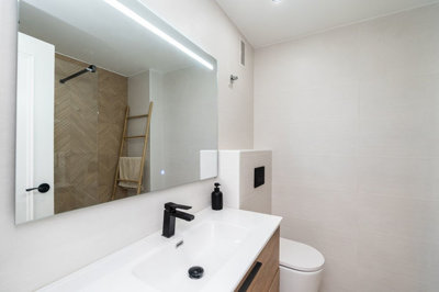 property844fee29acbd3cb51437d26b67412f831d2