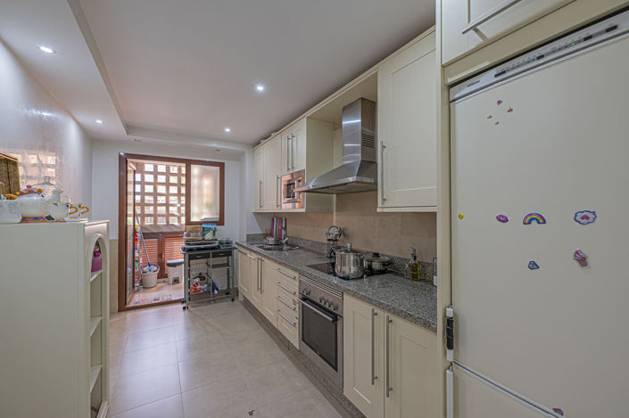 Image No.13-2 Bed Property for sale