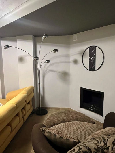 Image No.19-3 Bed Property for sale