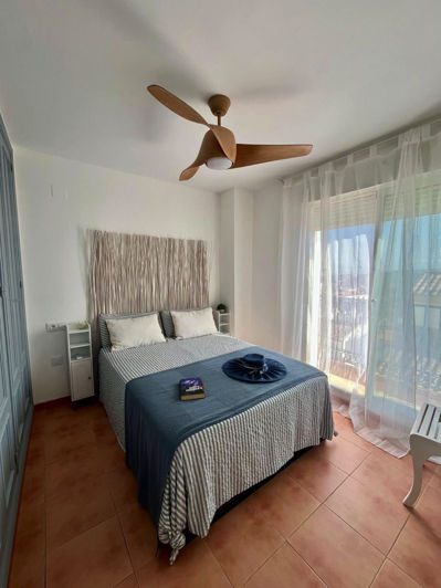 Image No.45-3 Bed Property for sale