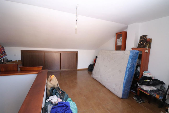 Image No.31-3 Bed Property for sale