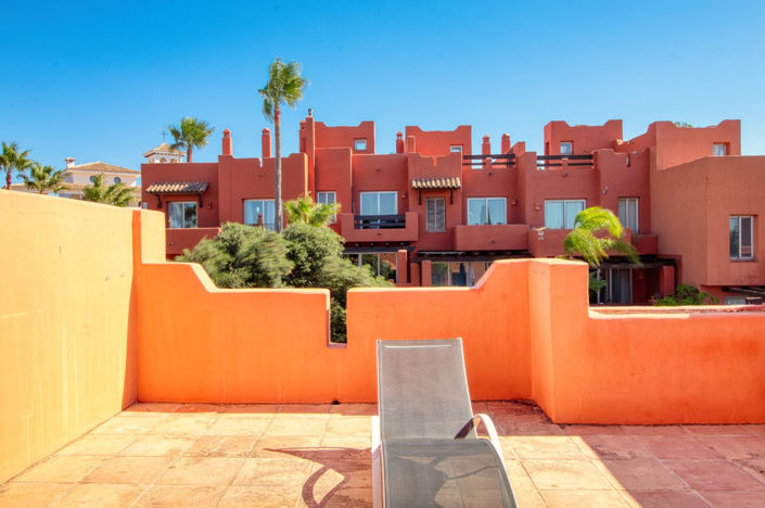 Image No.40-3 Bed Townhouse for sale