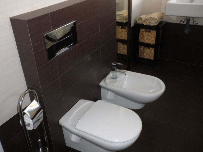 Image No.17-5 Bed Townhouse for sale