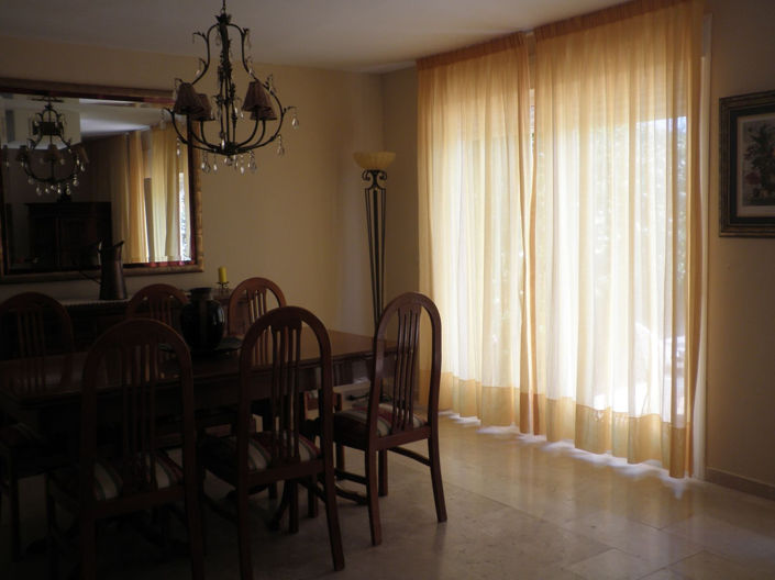 Image No.7-5 Bed Townhouse for sale