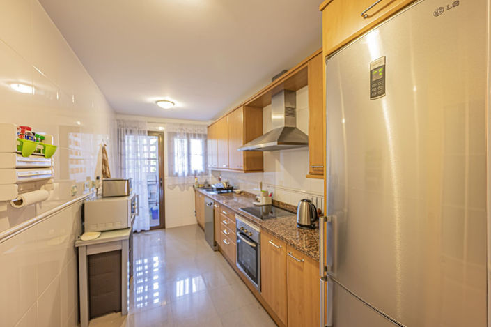 Image No.16-2 Bed Property for sale