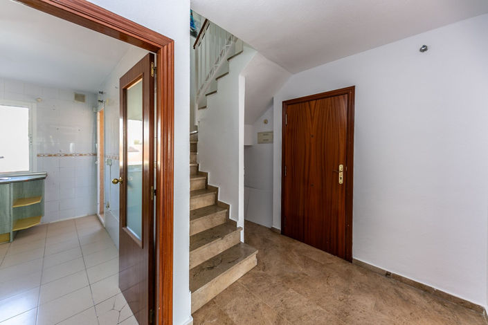 Image No.16-4 Bed Property for sale