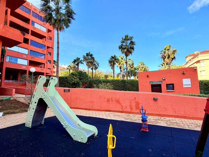 Image No.28-2 Bed Property for sale