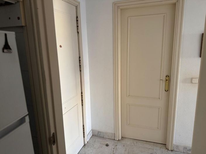 Image No.24-1 Bed Property for sale