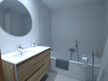 property832a9ea21fb37eda3df4290d5c76857678a