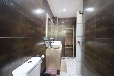 property851771633d054ca16e46ecedf3fc682d818