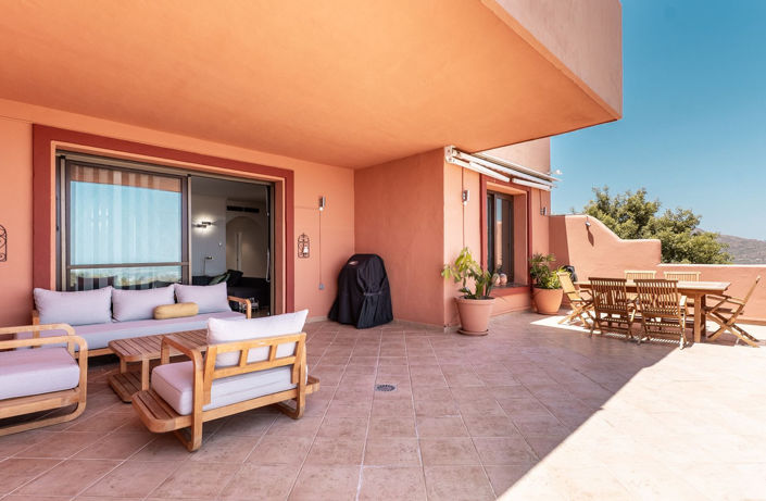 Image No.14-3 Bed Property for sale