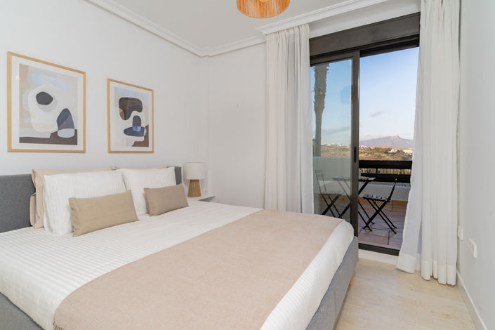 Image No.14-2 Bed Property for sale