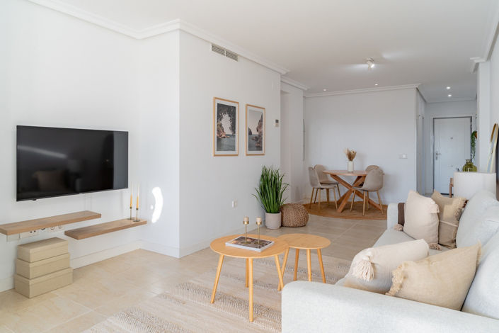 Image No.8-2 Bed Property for sale