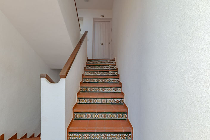 Image No.5-3 Bed Property for sale