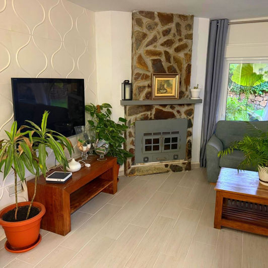 Image No.6-4 Bed Property for sale