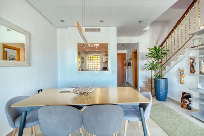 property81769a8e4c72a1d7582119da044c1c946b6