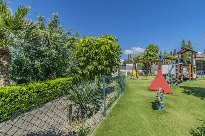 Image No.30-2 Bed Property for sale