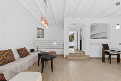 property85504208cb579fca69bcda113bcefb55ec5