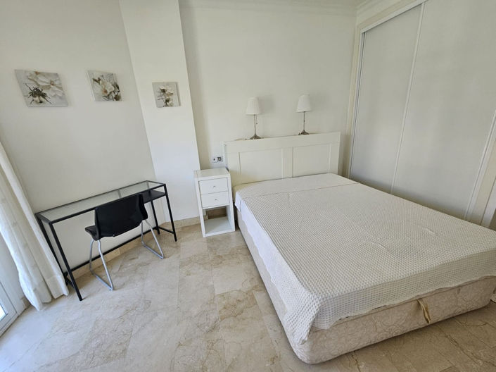 Image No.8-2 Bed Property for sale