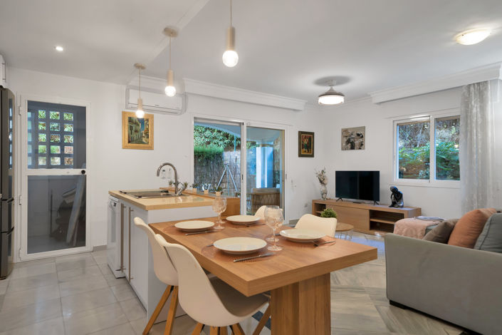 Image No.17-2 Bed Property for sale