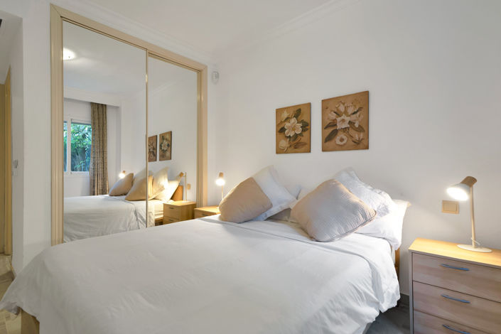 Image No.23-2 Bed Property for sale