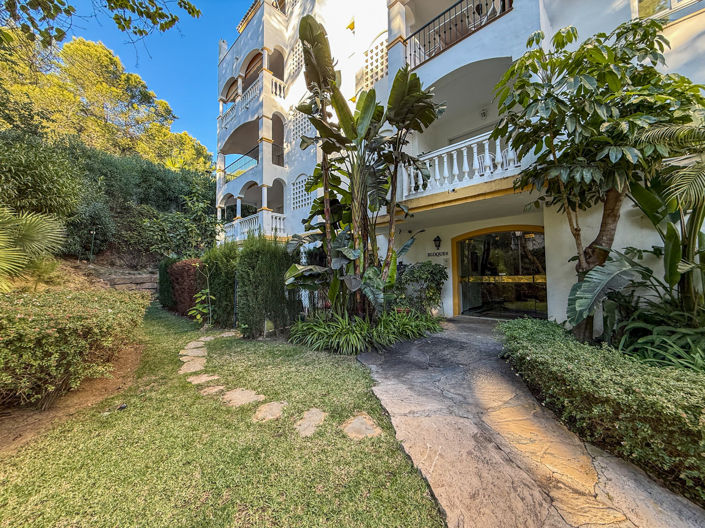 Image No.26-2 Bed Property for sale