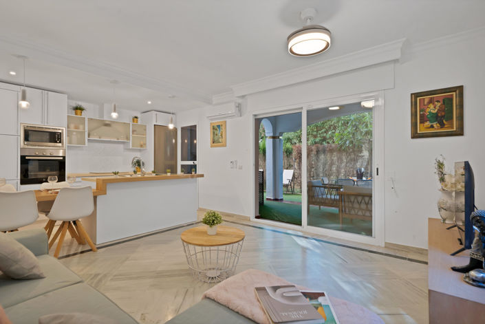 Image No.35-2 Bed Property for sale