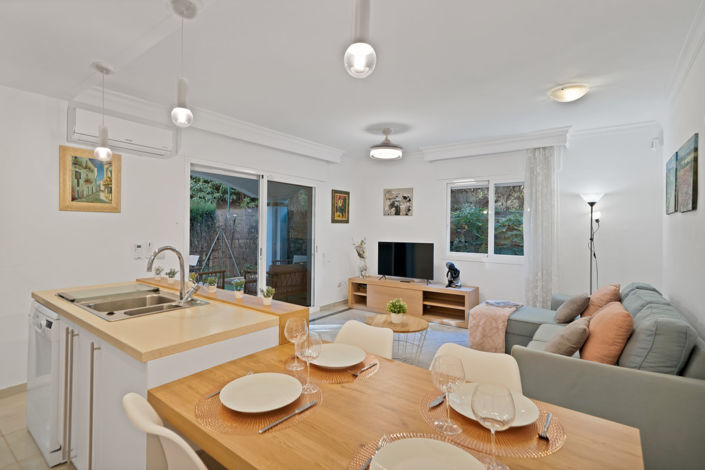 Image No.36-2 Bed Property for sale