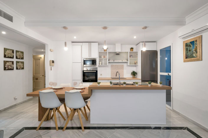 Image No.44-2 Bed Property for sale