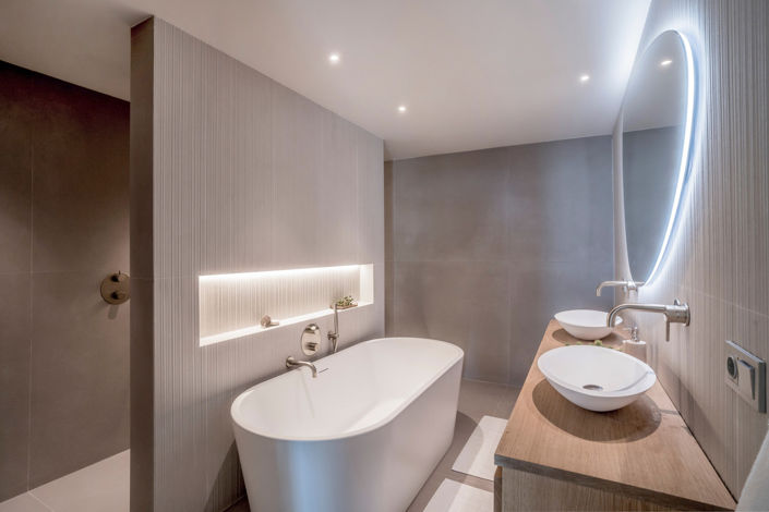 Image No.24-3 Bed Property for sale