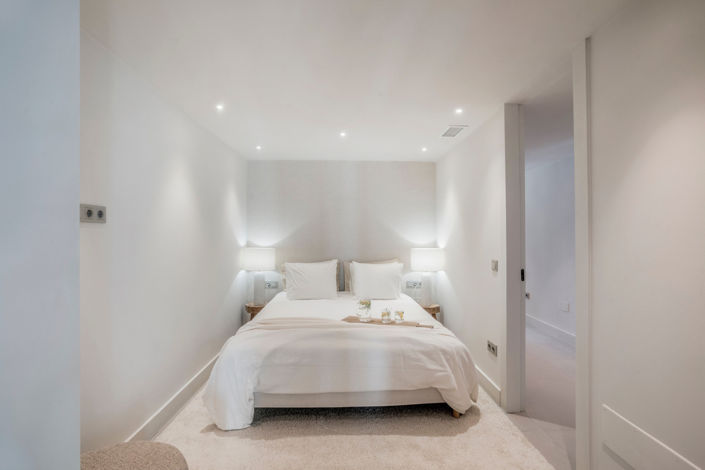 Image No.29-3 Bed Property for sale