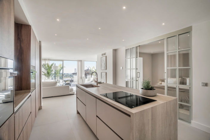 Image No.8-3 Bed Property for sale