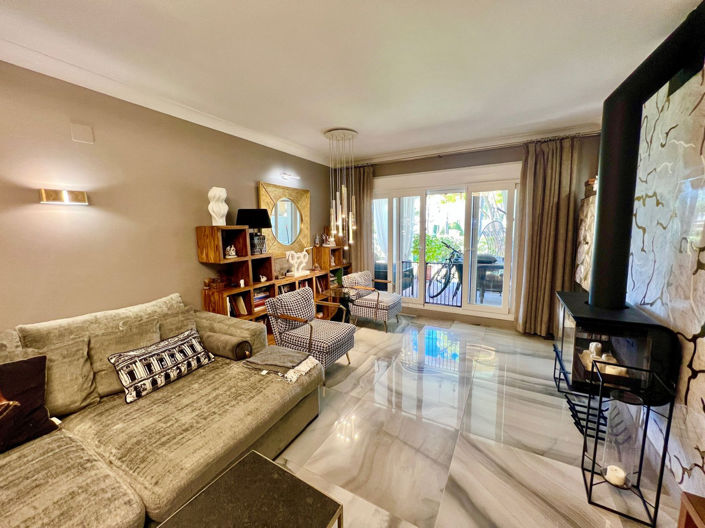 Image No.2-4 Bed Property for sale