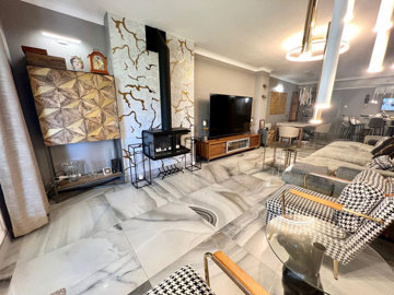 property10656bd203259936b789e1cc092e02a781c0