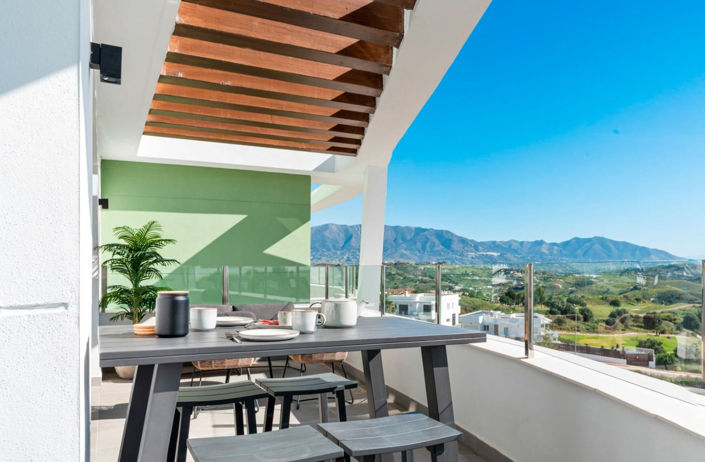 Image No.3-3 Bed Property for sale