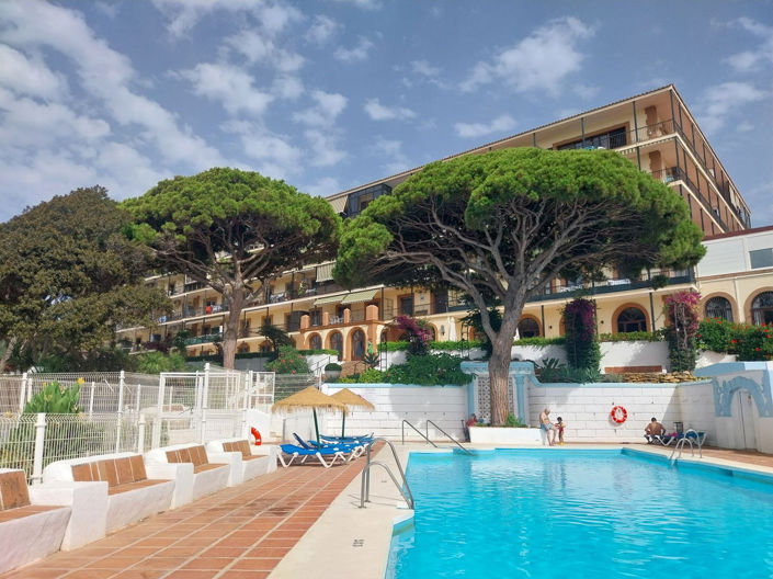 Image No.23-2 Bed Property for sale