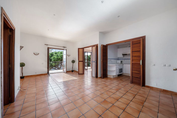 Image No.37-2 Bed Property for sale