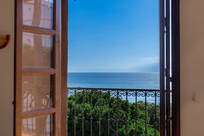 Image No.40-2 Bed Property for sale