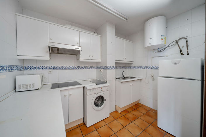 Image No.42-2 Bed Property for sale