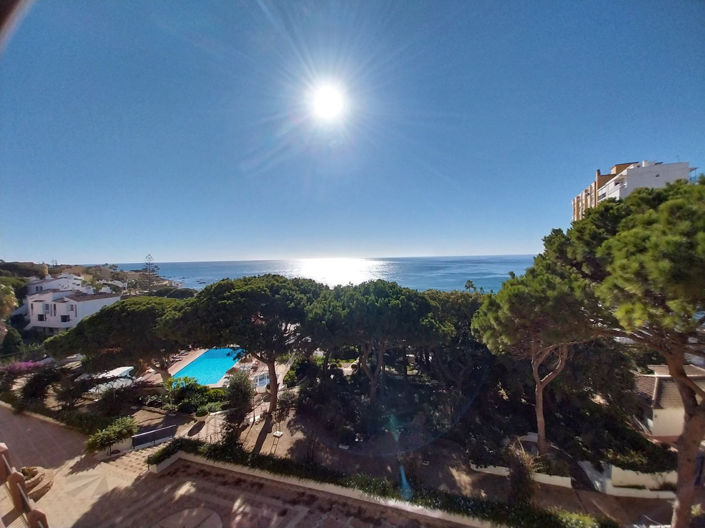 Image No.52-2 Bed Property for sale