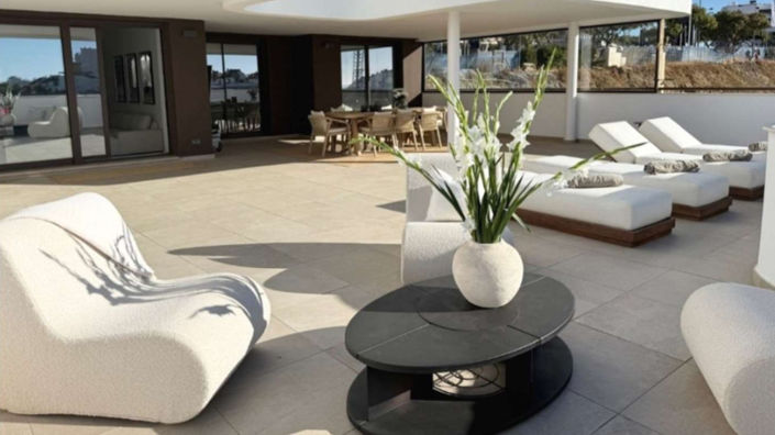 Image No.3-3 Bed Property for sale