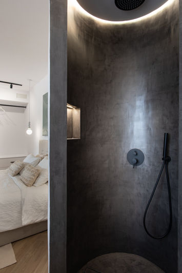 Image No.17-3 Bed Property for sale