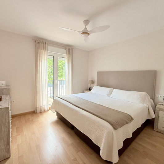 Image No.14-5 Bed Townhouse for sale