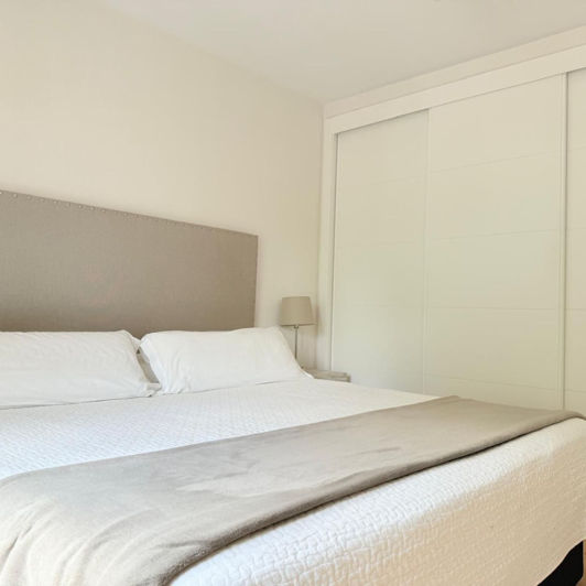 Image No.15-5 Bed Townhouse for sale