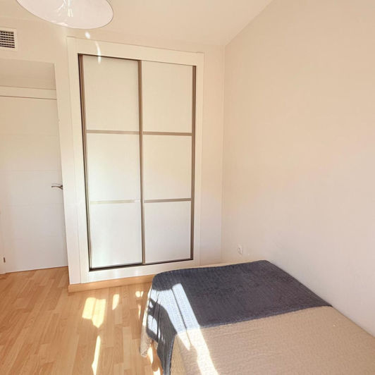 Image No.26-5 Bed Townhouse for sale