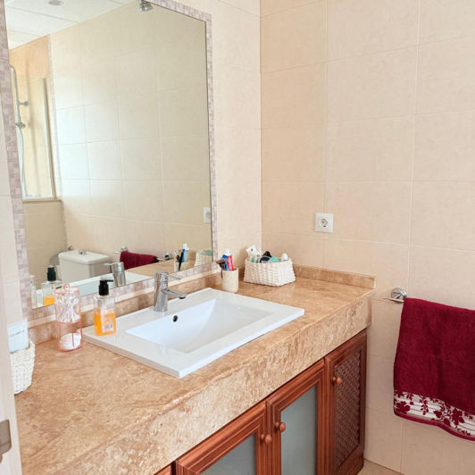 Image No.29-5 Bed Townhouse for sale