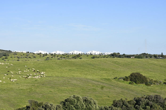 Image No.9-2 Bed Property for sale