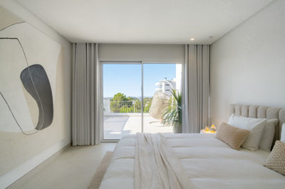 property1077d8c4c9b60604bd9a8f9874bf41a1d46c