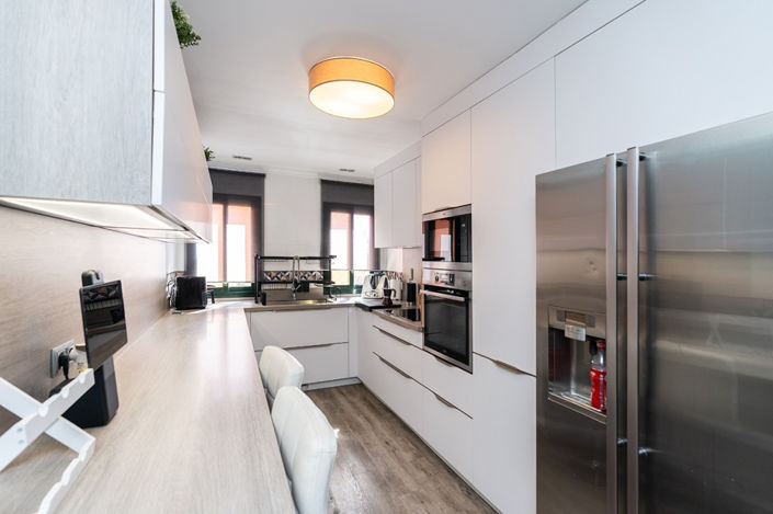 Image No.6-3 Bed Property for sale